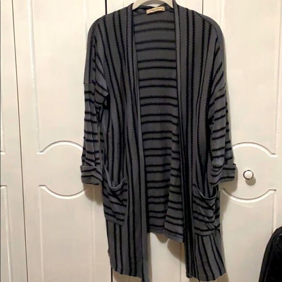 Final Touch Gray striped Cardigan 3/4 sleeve M - Picture 1 of 10